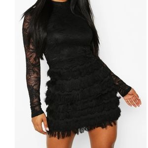 Boohoo USA feather dress EUC size 4